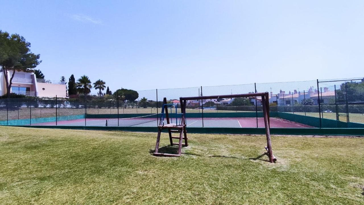شقة 01 Sra Da Rocha Com Piscina E Ac - Casas & Papeis Armação de Pêra المظهر الخارجي الصورة