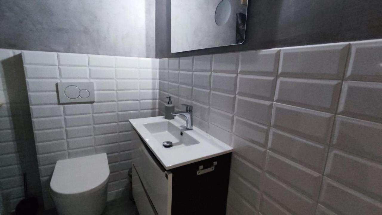شقة 01 Sra Da Rocha Com Piscina E Ac - Casas & Papeis Armação de Pêra المظهر الخارجي الصورة